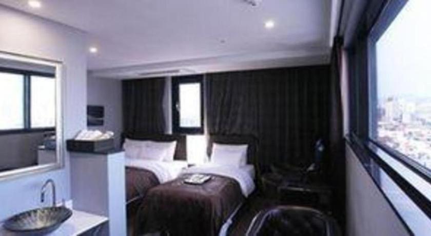 Hotel Ahava 2*